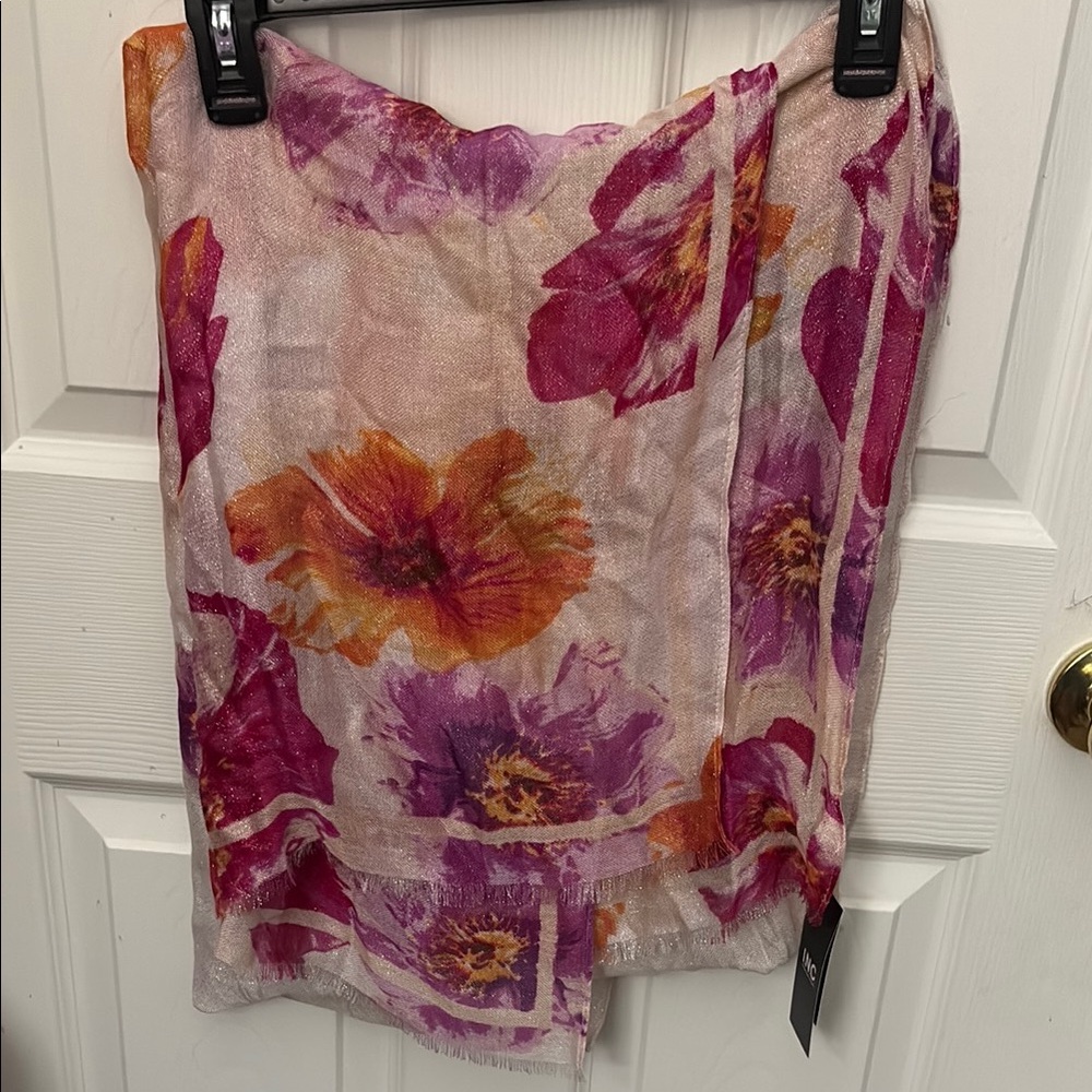 NWT INC Pink/Orange Floral Oblong Wrap